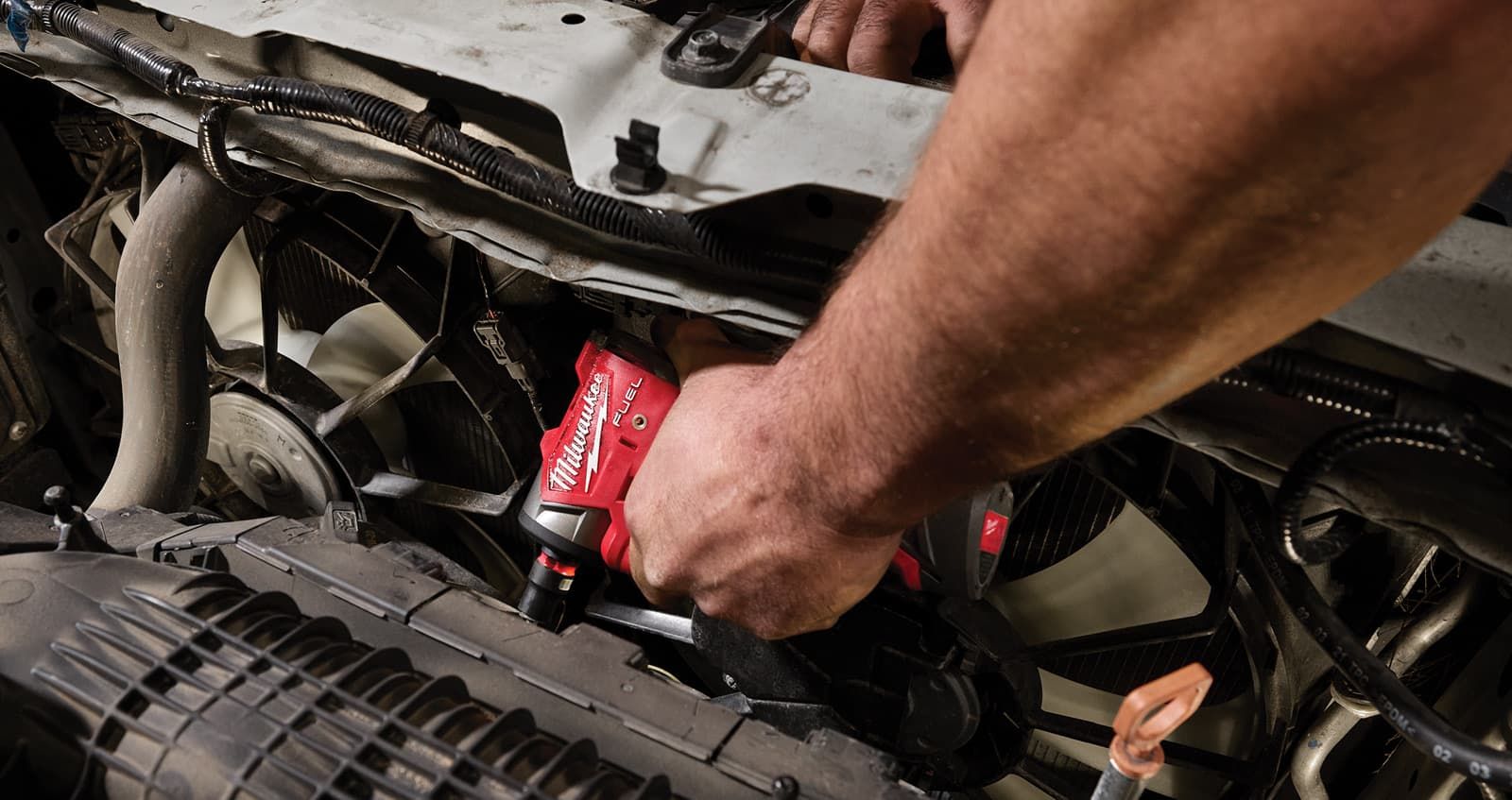 M12 FUEL INSIDER Extended Reach Box Ratchet