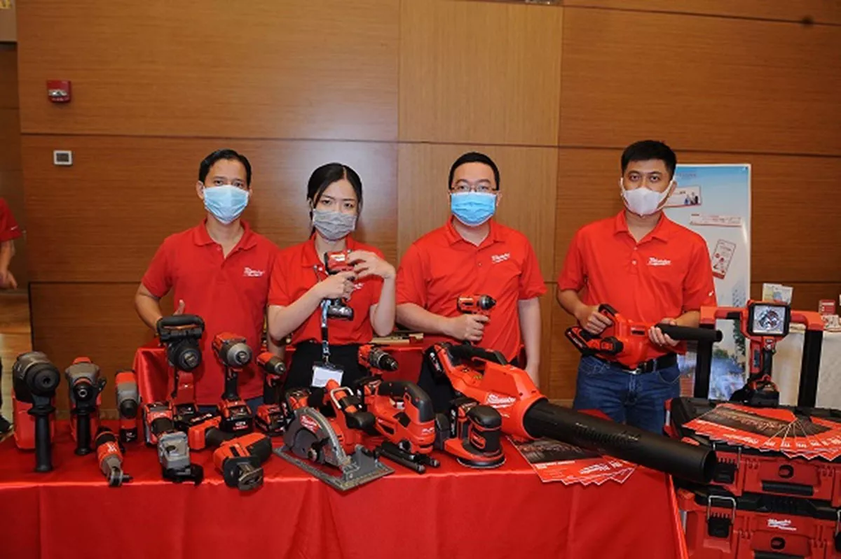 Supports Vietnamese Small and Medium Enterprises to Seize New